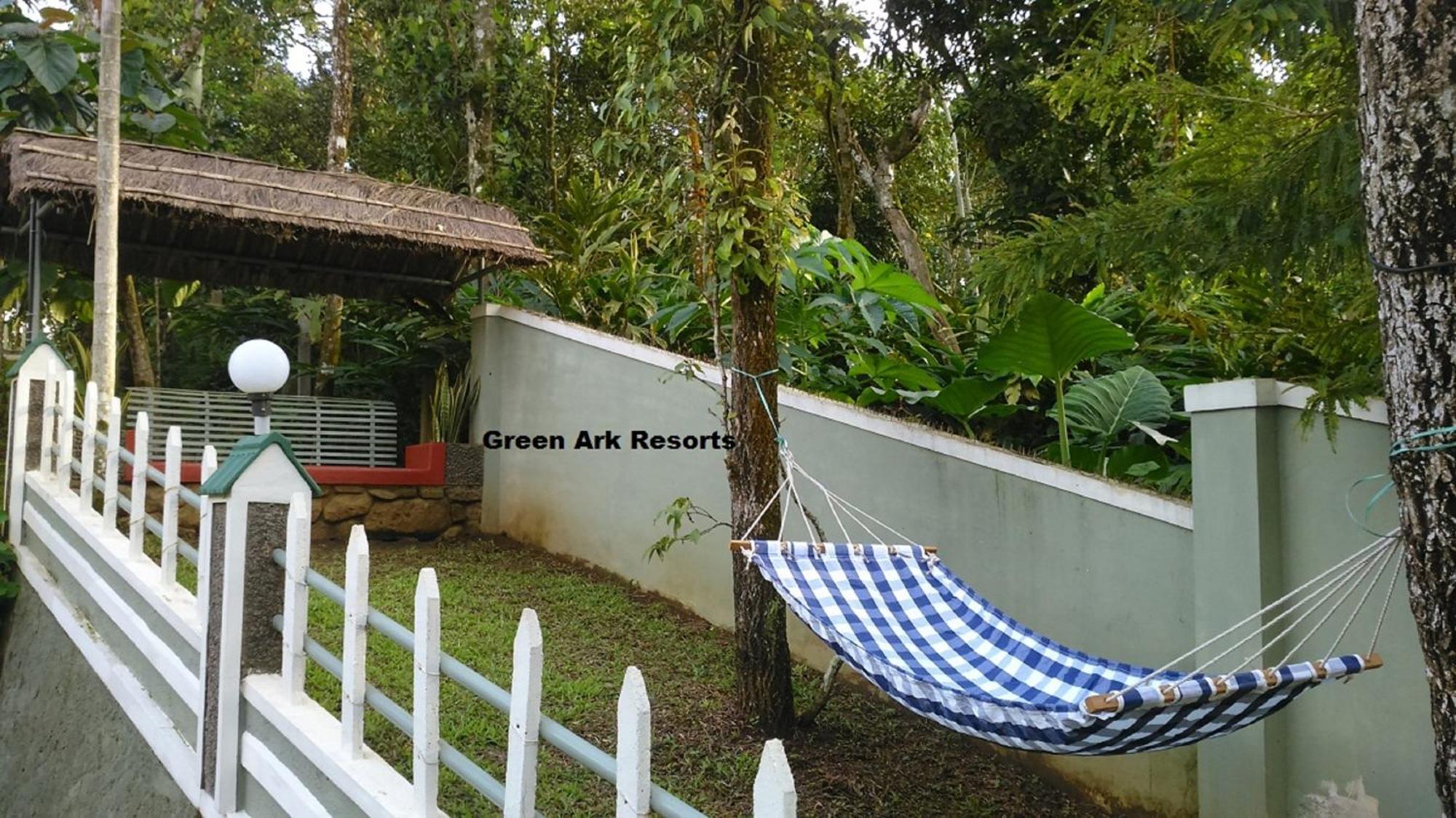 Green Ark Resorts Thekkady Δωμάτιο φωτογραφία